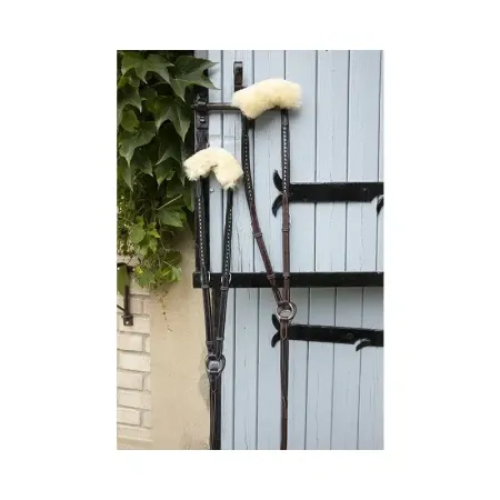 Penelope - Martingale Collar